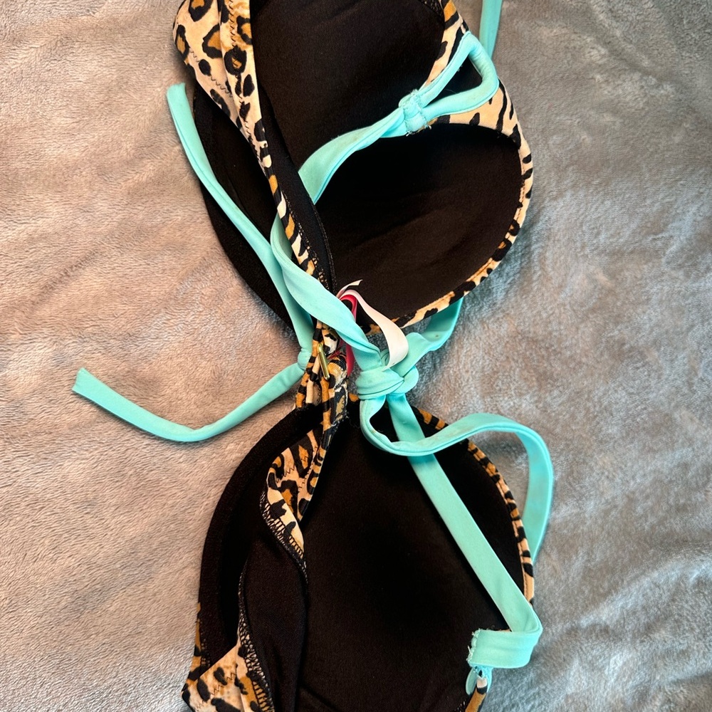 Bikini top Victoria secrets